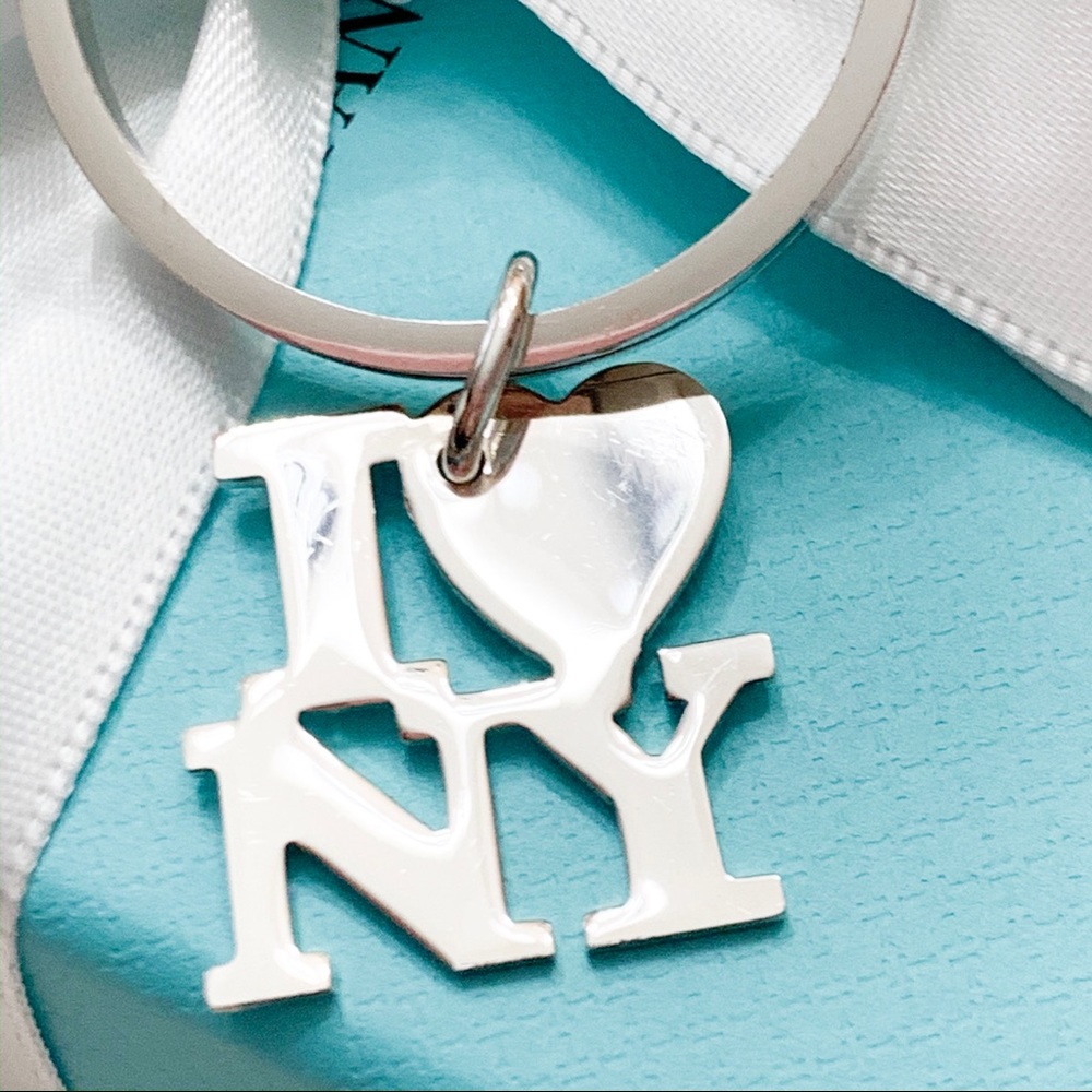 Tiffany & Co. I Love ❤️ New York Vintage Key Ring - Picture 2 of 8